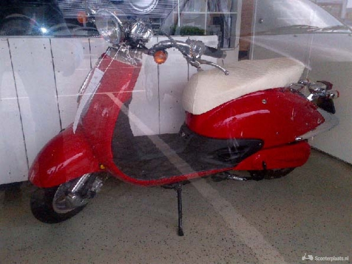 Ebretti 518 E-scooter rood